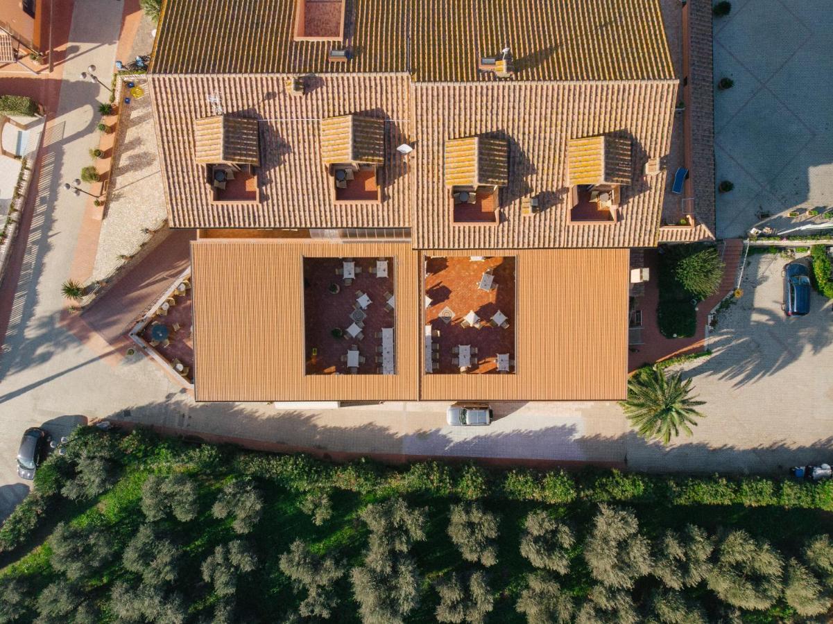 Agrihotel Elisabetta Collemezzano Екстер'єр фото